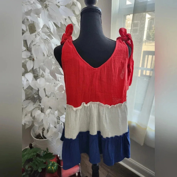 Vibrant Tricolor Sleeveless Blouse with Bow Straps - Picture 5 of 8